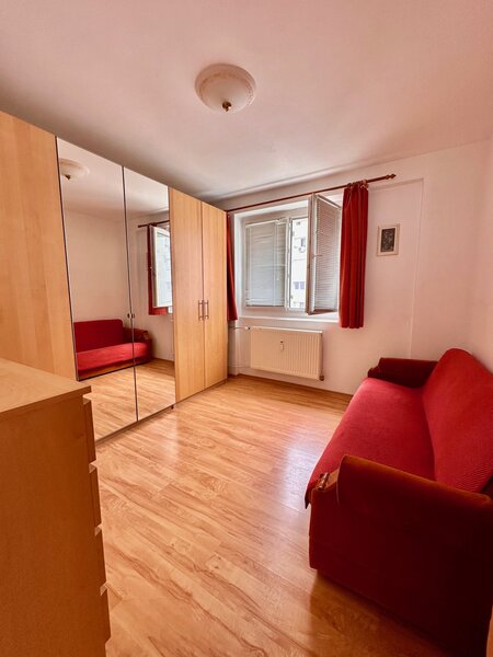 Str. Ramnicu Sarat, Calea Vitan apartament 3 camere decomandat